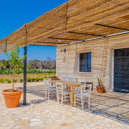 Villa Li Tratturi Luxury By Hdsalento Corsano (Apulia)